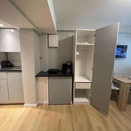 Suesses Kleines Und Zentrales Apartment Fuer Zwei Personen Mitten In Hamburg Kültér fotó