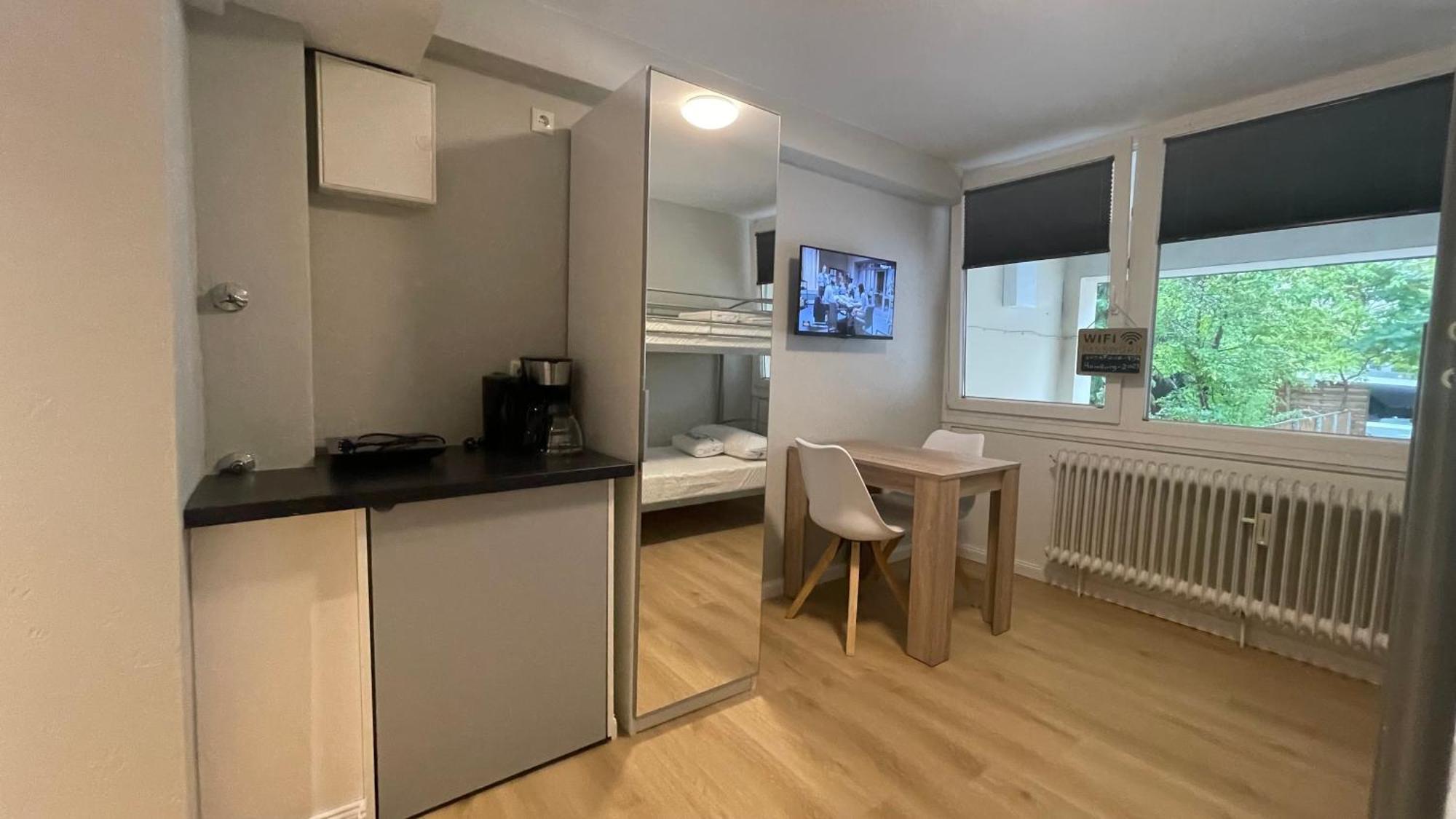 Suesses Kleines Und Zentrales Apartment Fuer Zwei Personen Mitten In Hamburg Kültér fotó